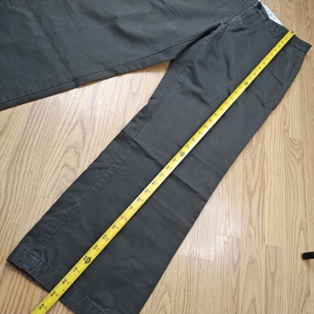 Dockers D3 Classic Fit Men's Olive Army Green Chinos 33x30 Cotton